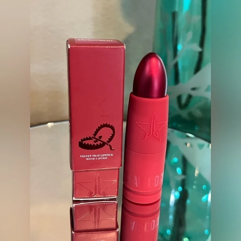 Jeffree Star Velvet Trap lipstick in color Entrapment. New!